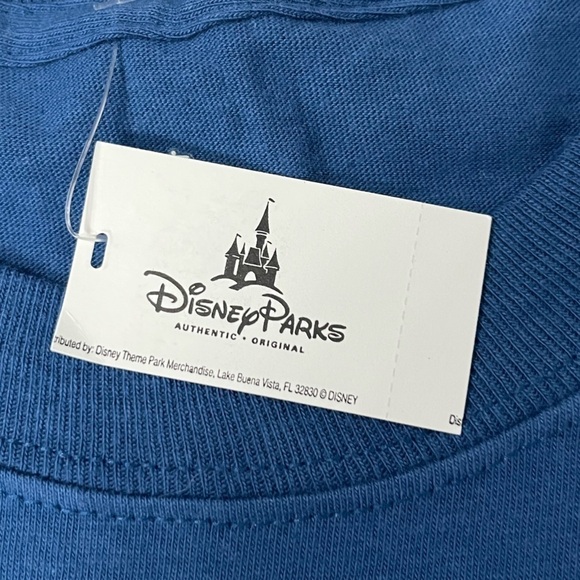 DISNEYPARKS NWT Disneyland Resort Stitch t-shirt blue size medium. - Picture 6 of 6